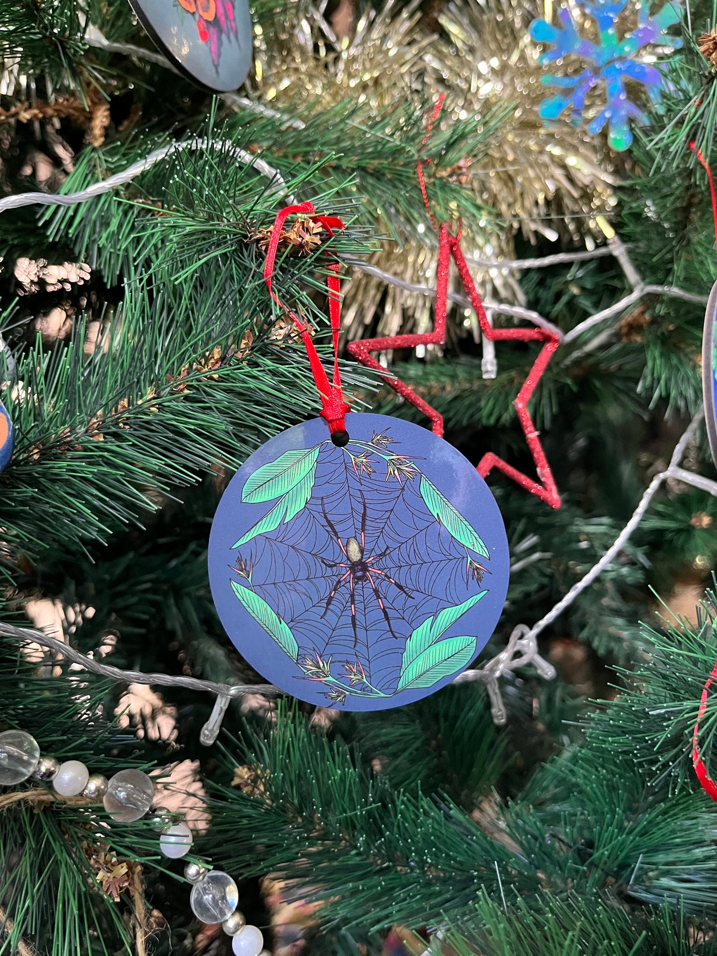 Bébêtes la kour - décoration ronde de sapin