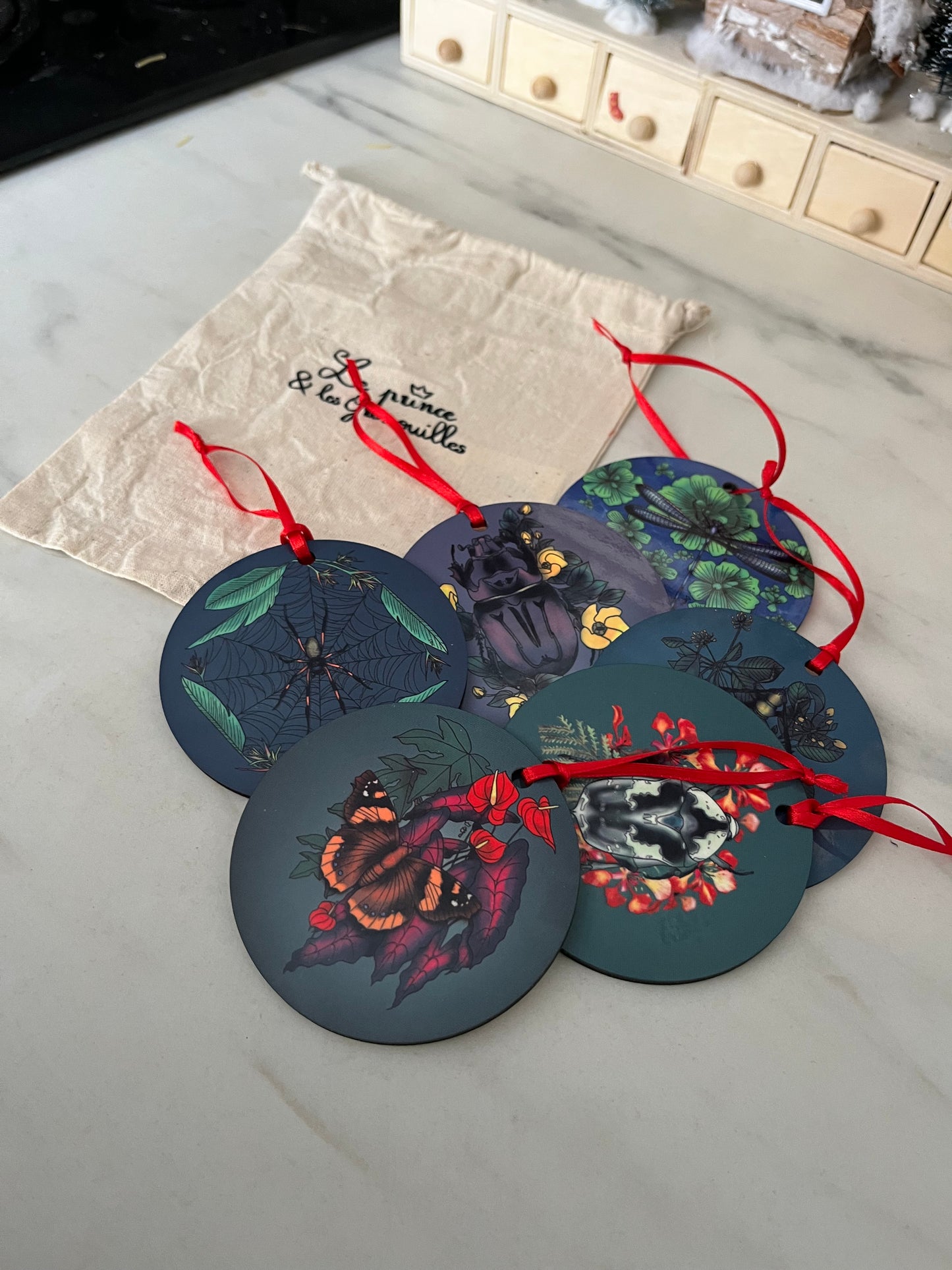 Bébêtes la kour - décoration ronde de sapin